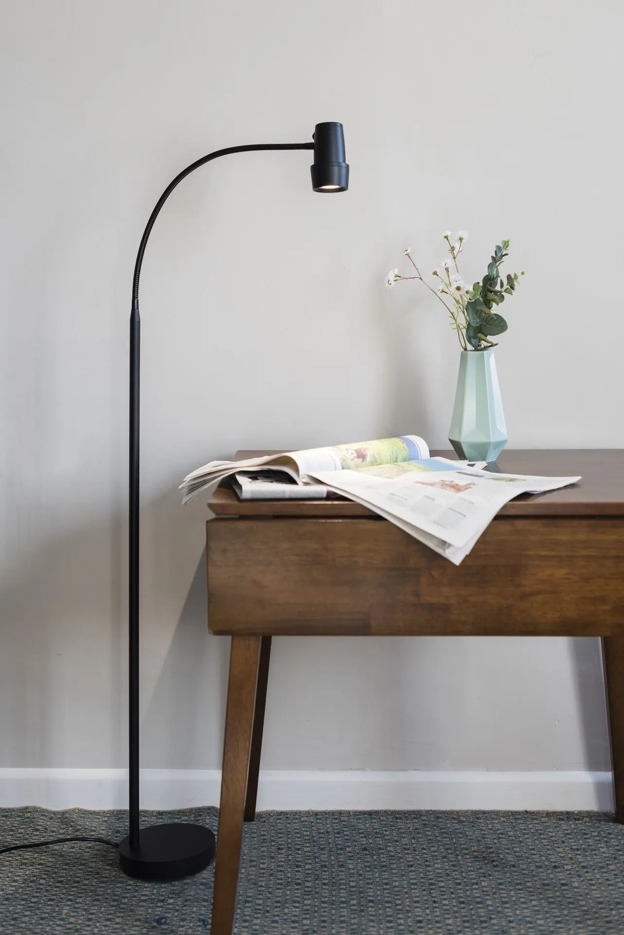 Omnilux specialist reading light picture